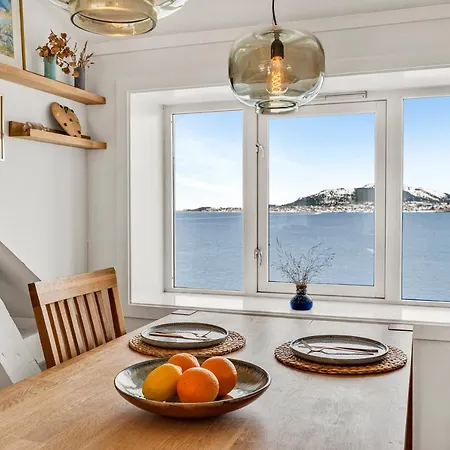 Apartman Cozy With A Sea View In The Heart Of The Ålesund